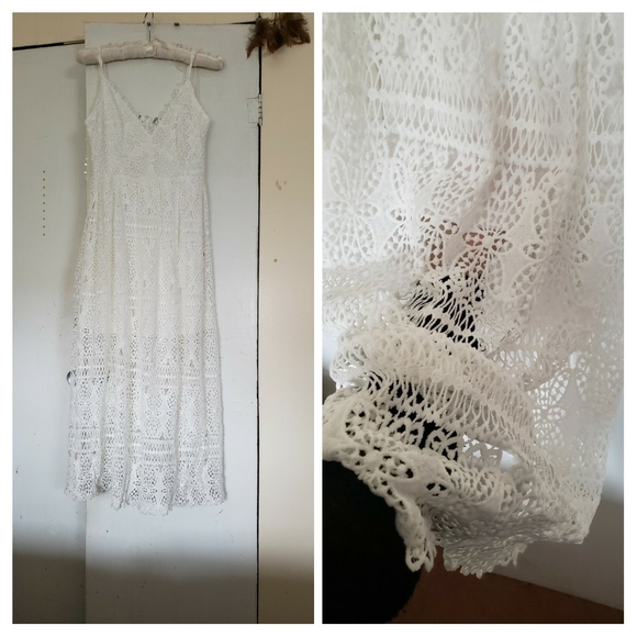 SOLD- Like New White Lace maxi dress - Picture 2 of 5